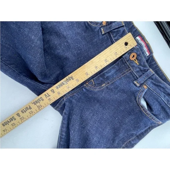 Tommy Hilfiger Women's Low Rise Dark Wash Bootcut Denim Jeans Size 4R - 28W - Picture 4 of 13